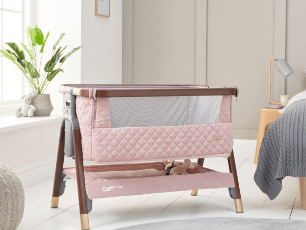 CoZee Luxe Bedside Crib Walnut Blush Hero